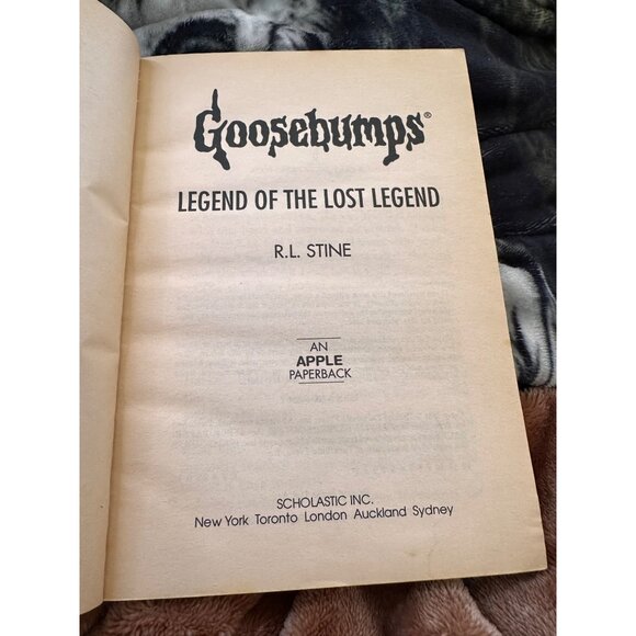 Goosebumps #47 Legend Of The Lost Legend Paperback Book R.L. Stine First Edition - Picture 4 of 16